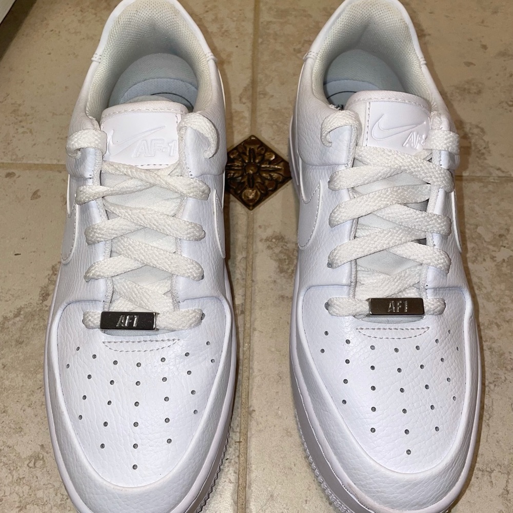 Nike Air Force 1 Sage Low white size 8.5 womans